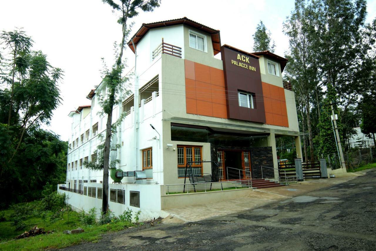 Ack Palacce Inn Yercaud Eksteriør billede